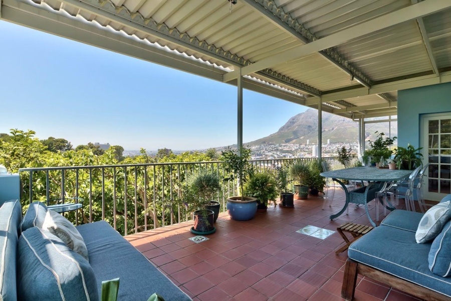 3 Bedroom Property for Sale in Tamboerskloof Western Cape